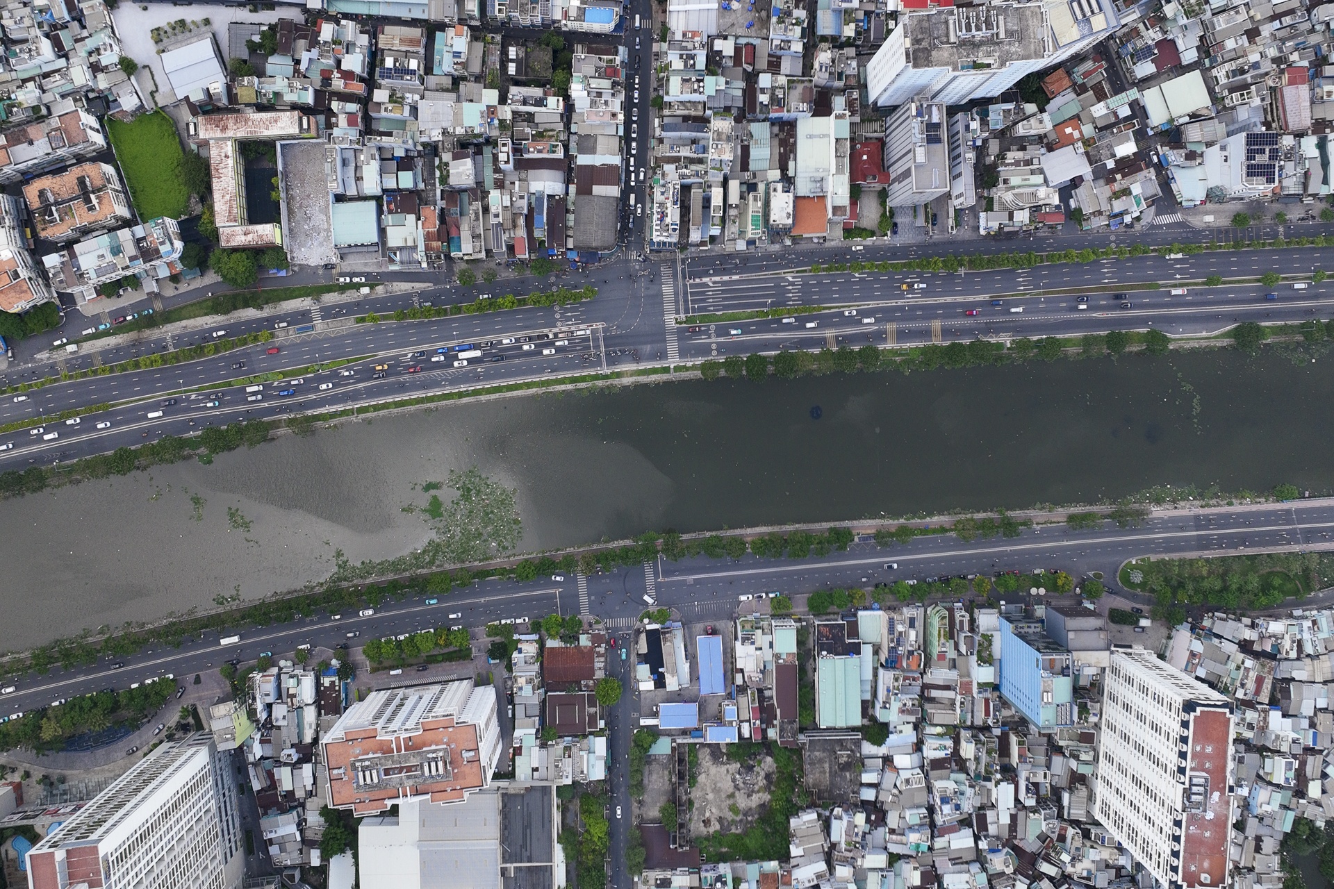 Can canh khu vuc lam du an 3.700 ty noi 3 quan cua TP.HCM hinh anh