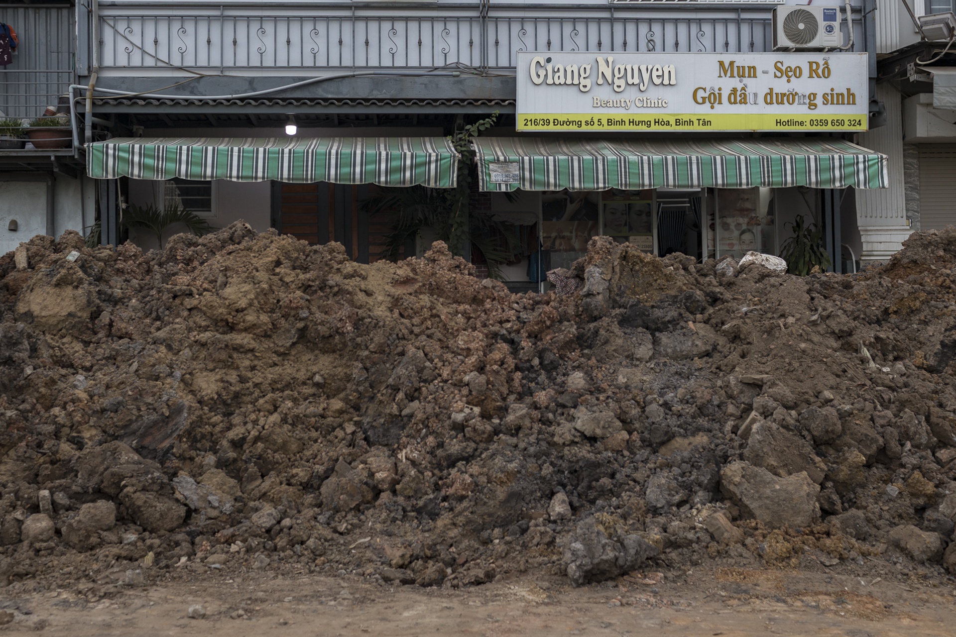 Du an cai tao i ach, nha dan o TP.HCM bi dat da che kin mat tien hinh anh