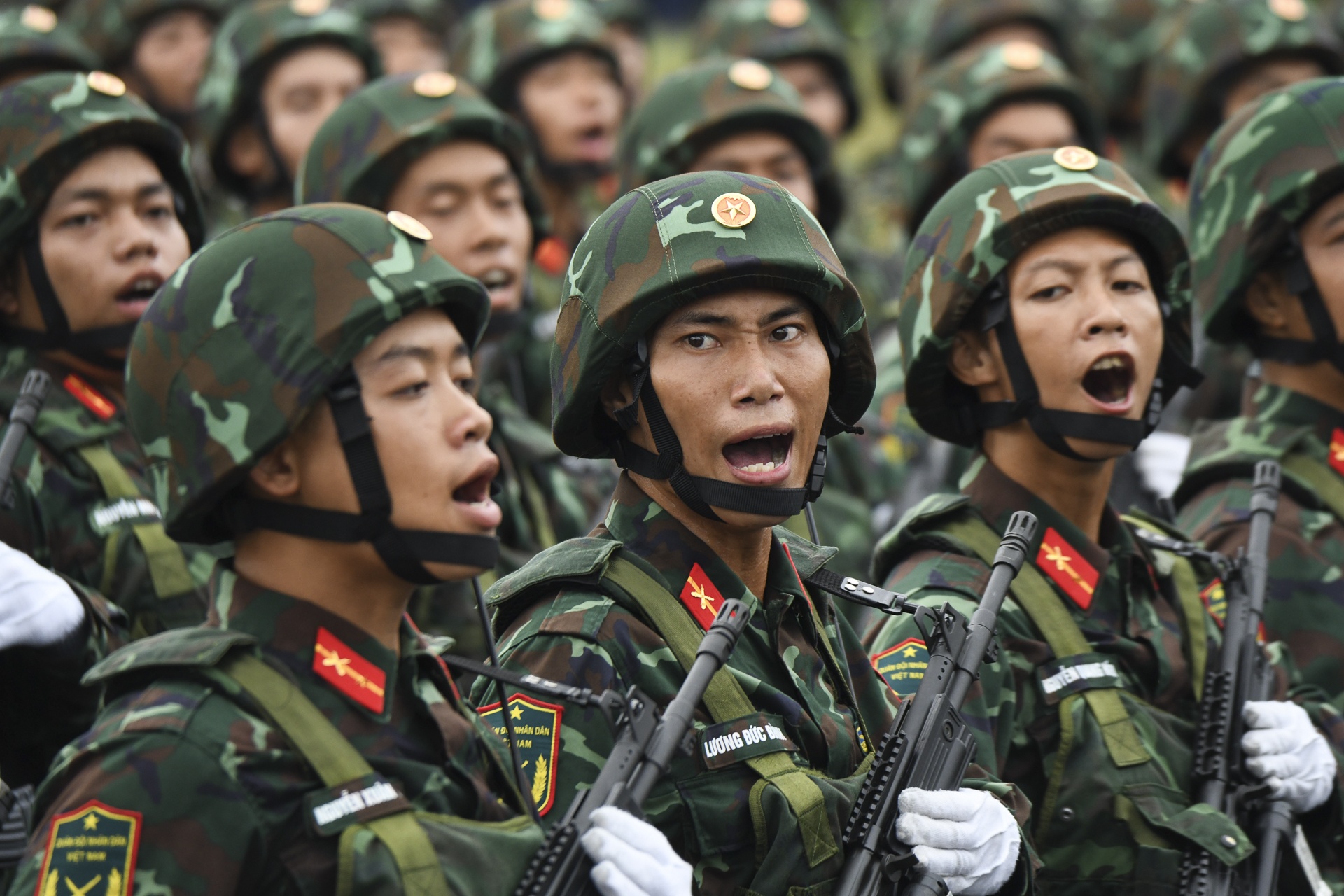 Tieng khau quyet vang tren thao truong tong hop luyen A80 hinh anh