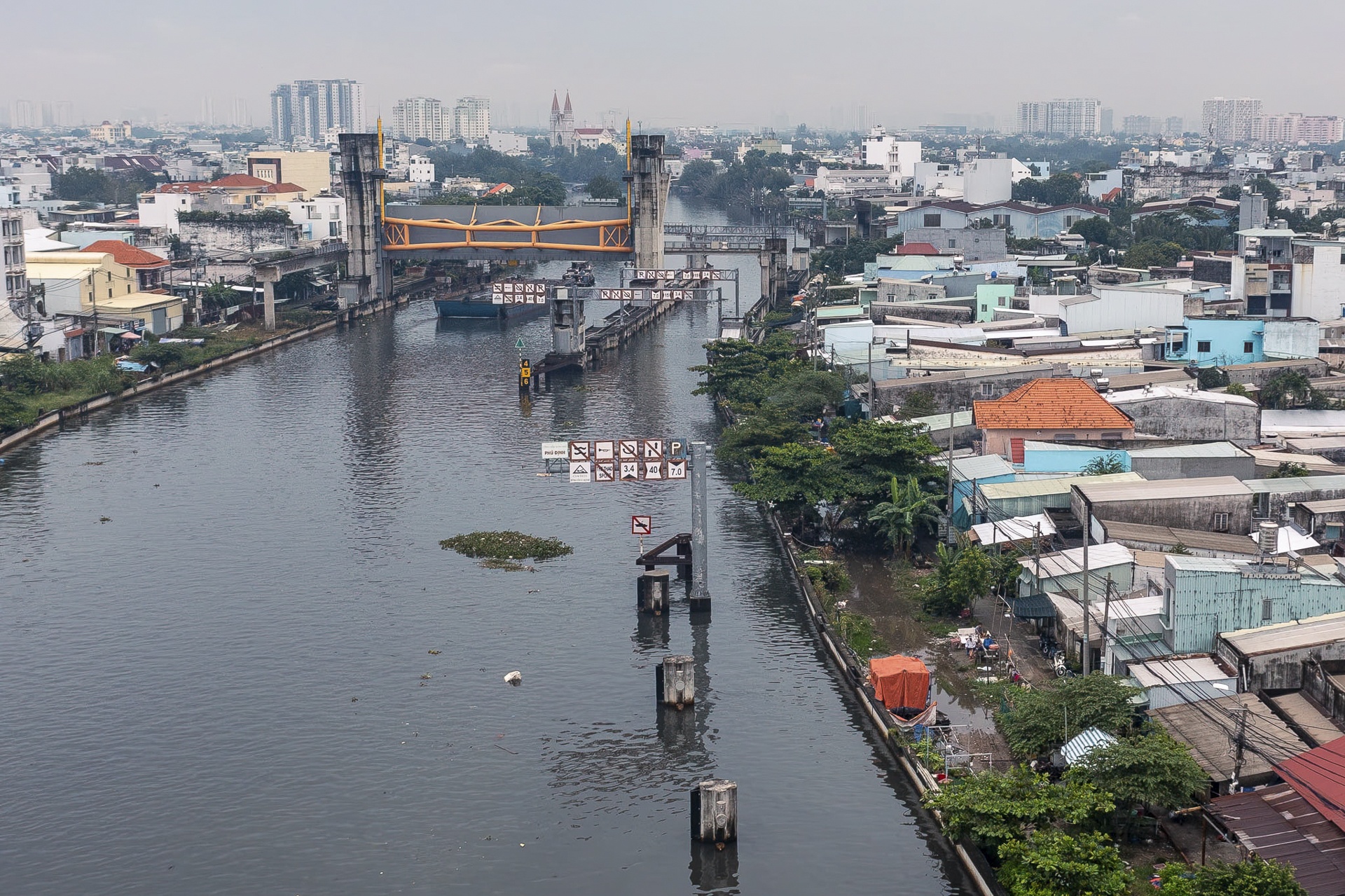 trieu cuong TP.HCM anh 15