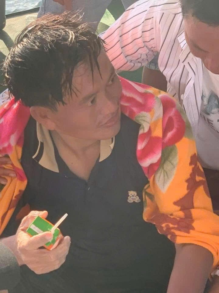 3 nguoi dan ong,  Ly Son anh 2