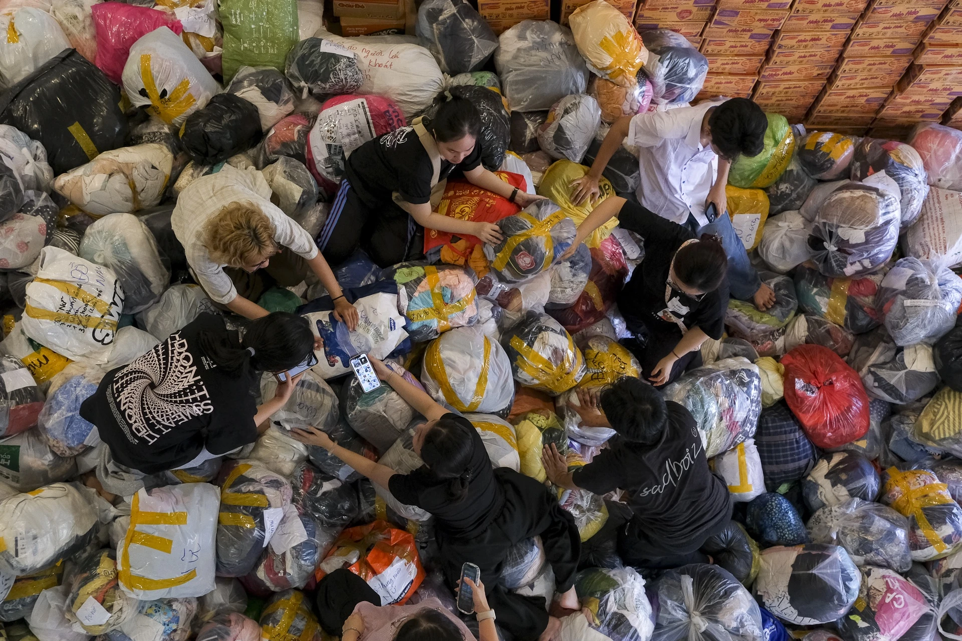 TP.HCM ung ho mien Trung anh 6