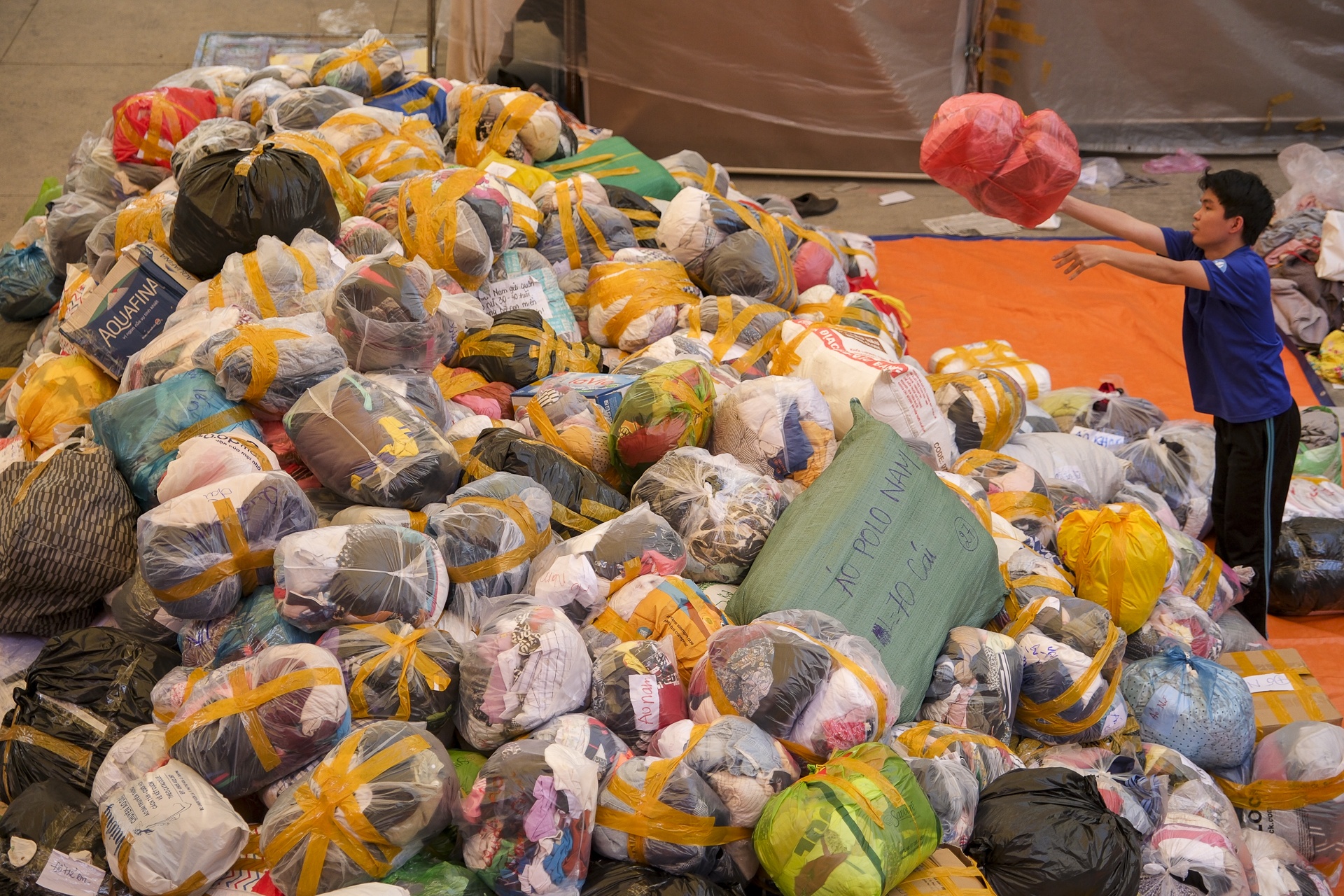 TP.HCM ung ho mien Trung anh 2