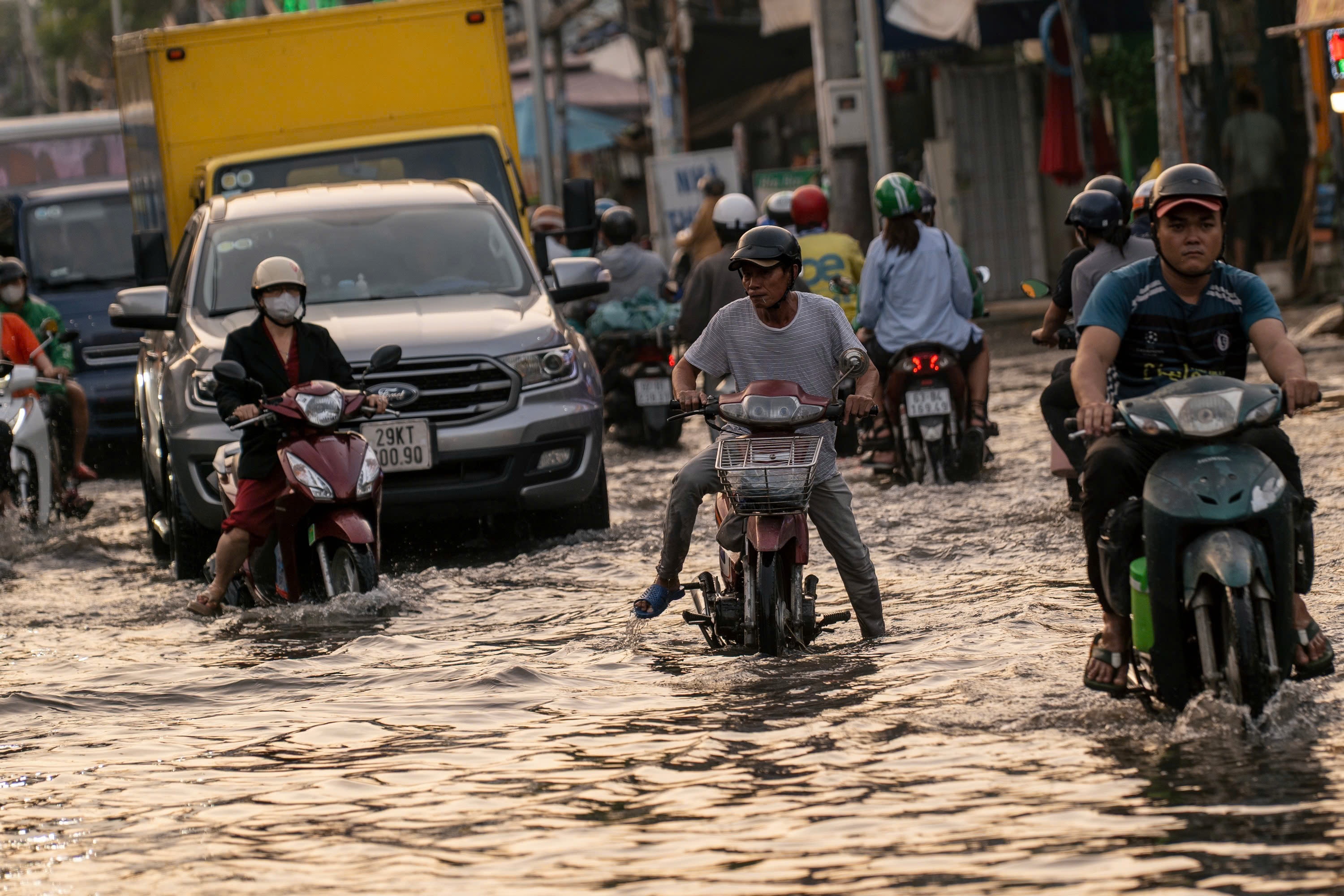 trieu cuong TP.HCM anh 3