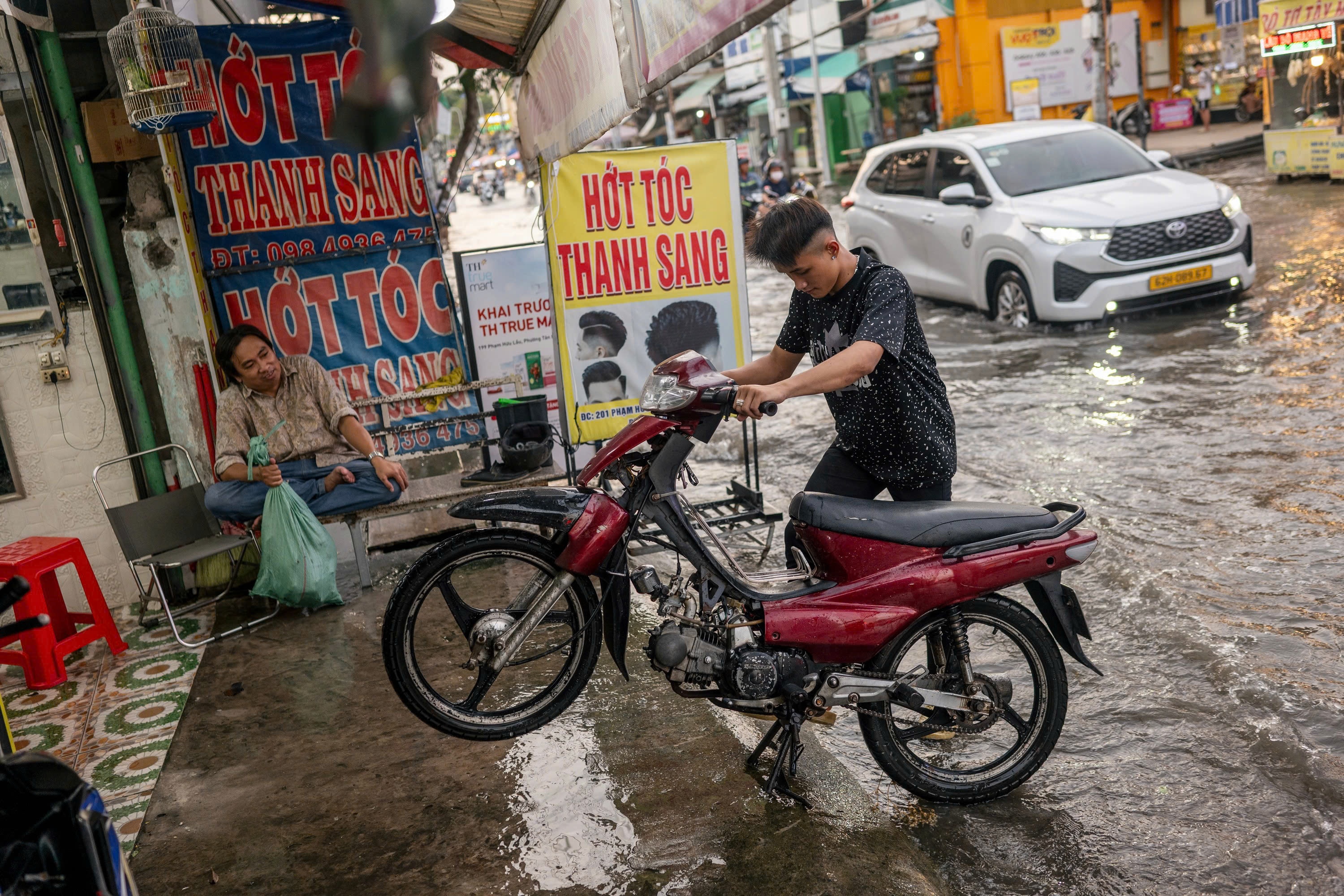 trieu cuong TP.HCM anh 5