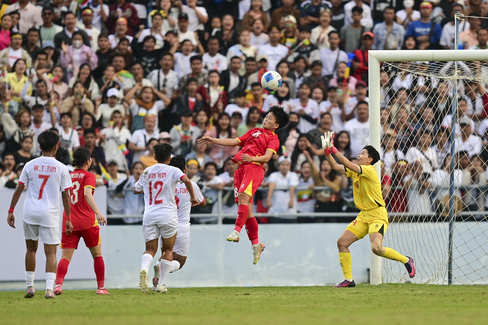 bong da nu sea games anh 4