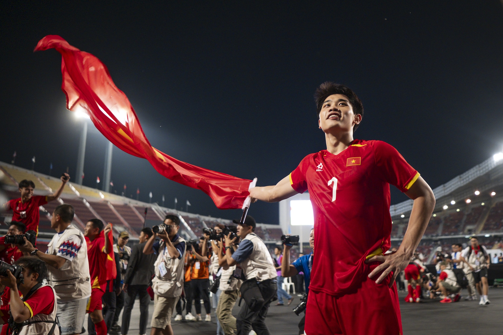 Chung ket bong da anh 2