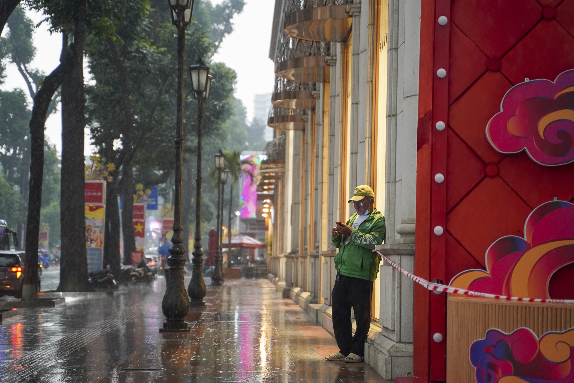 mua trai mua TP.HCM anh 8