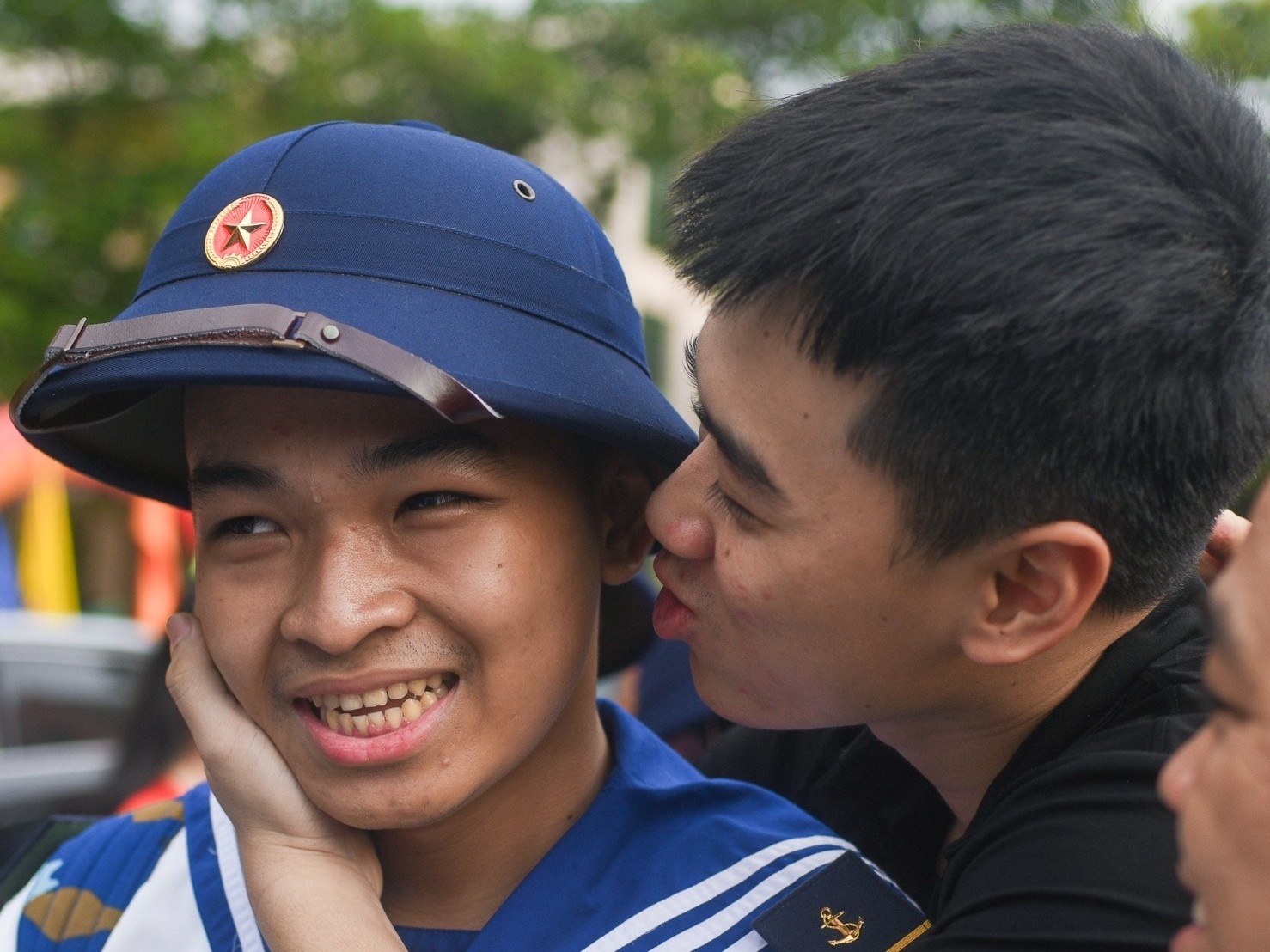 Chu tich Quoc hoi tien tan binh TP.HCM nhap ngu hinh anh