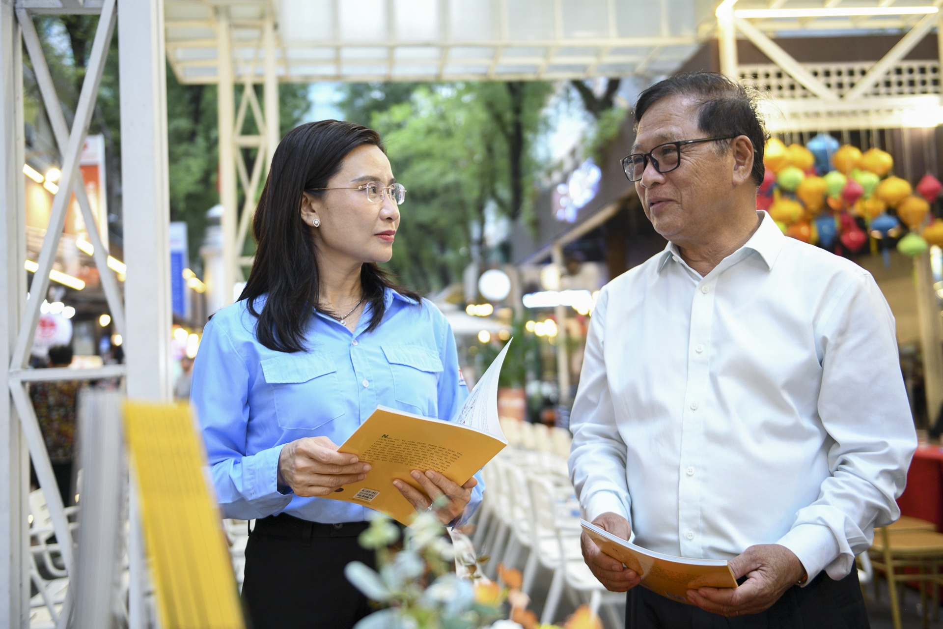 Tu sach thieu nhi anh 1