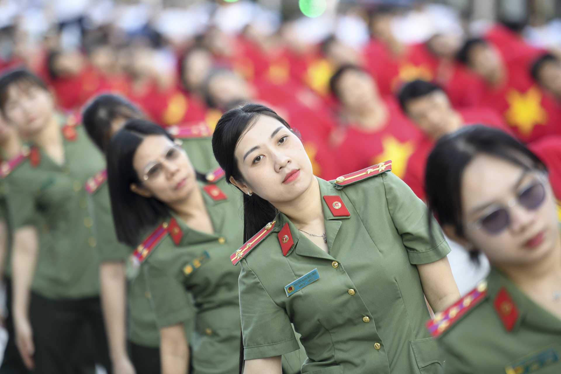 Hang nghin nguoi o TP.HCM cung nhau tap the duc hinh anh