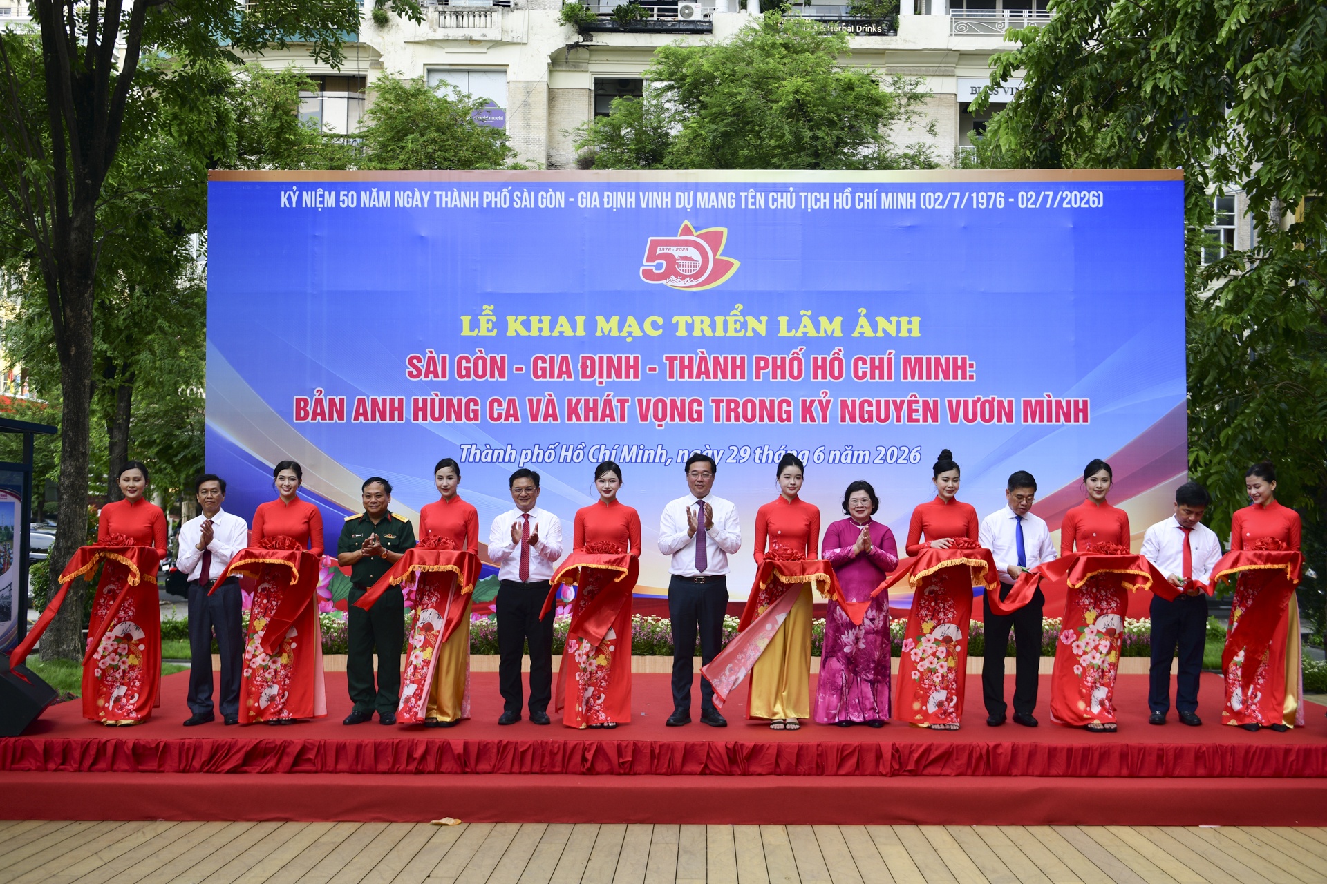 trien lam anh TP.HCM anh 1
