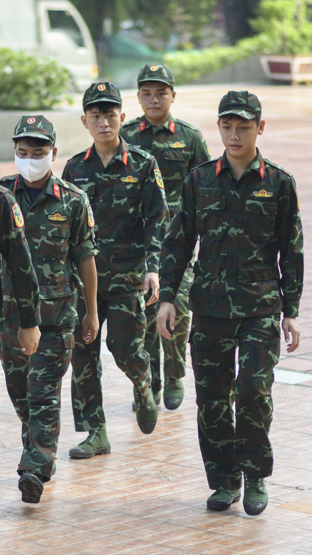 c&ocirc;ng vi&ecirc;n l&ecirc; thị ri&ecirc;ng ảnh 8
