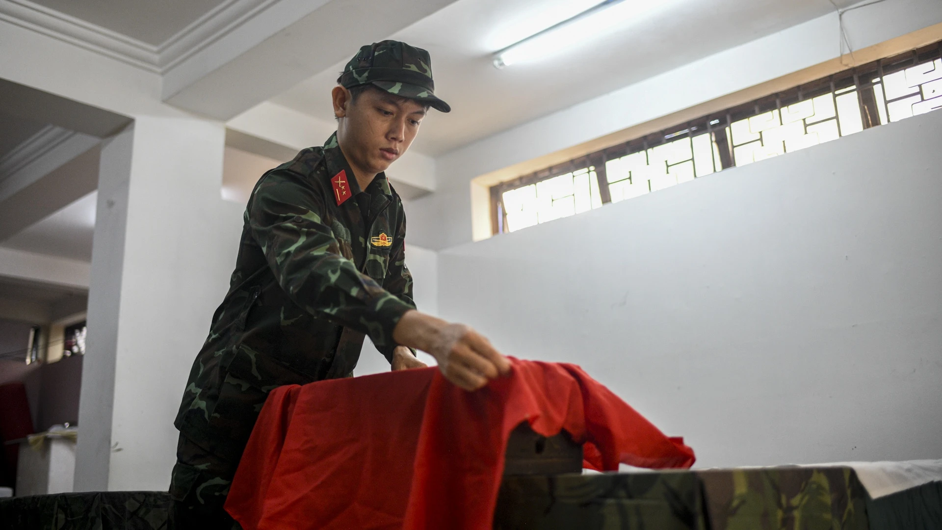 c&ocirc;ng vi&ecirc;n l&ecirc; thị ri&ecirc;ng ảnh 23
