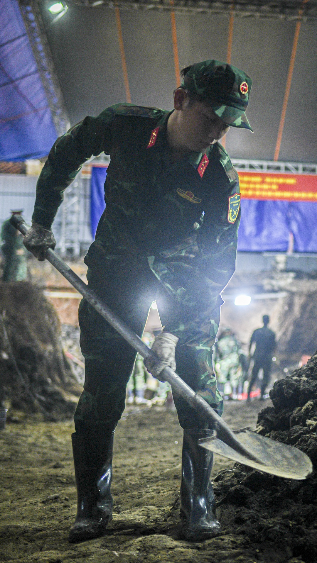 c&ocirc;ng vi&ecirc;n l&ecirc; thị ri&ecirc;ng ảnh 14
