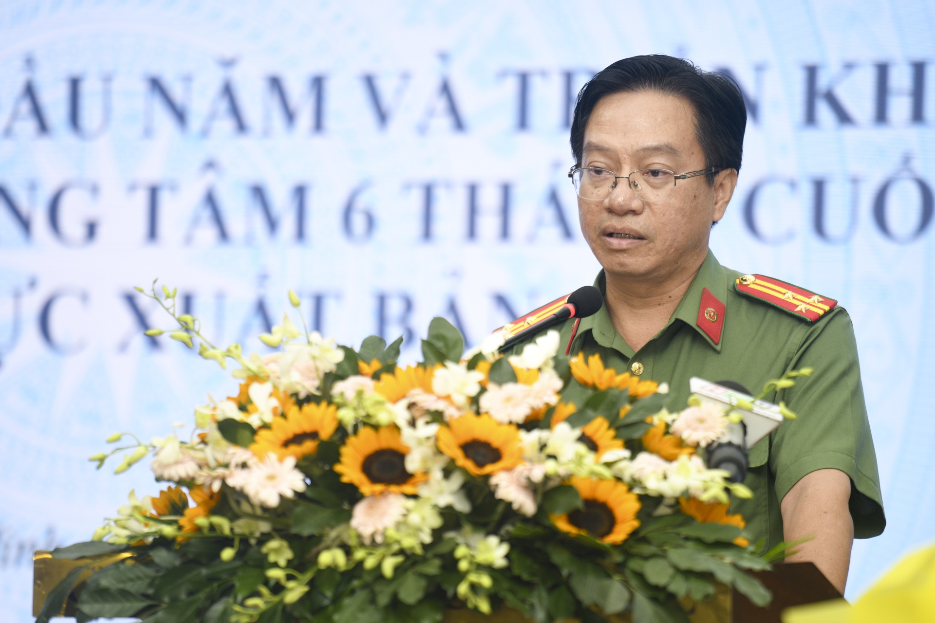 hội xuất bản ảnh 7