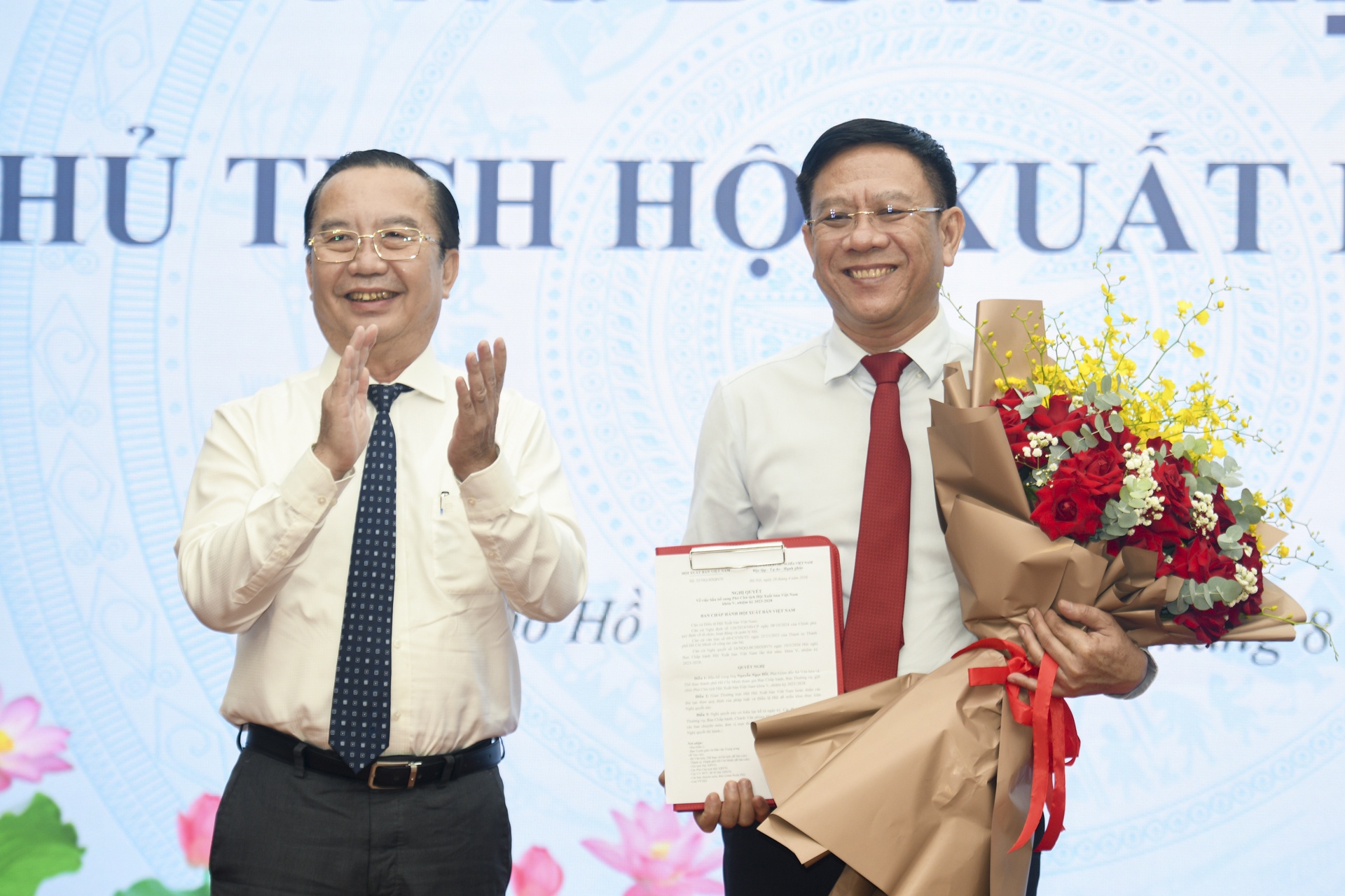 hội xuất bản ảnh 12