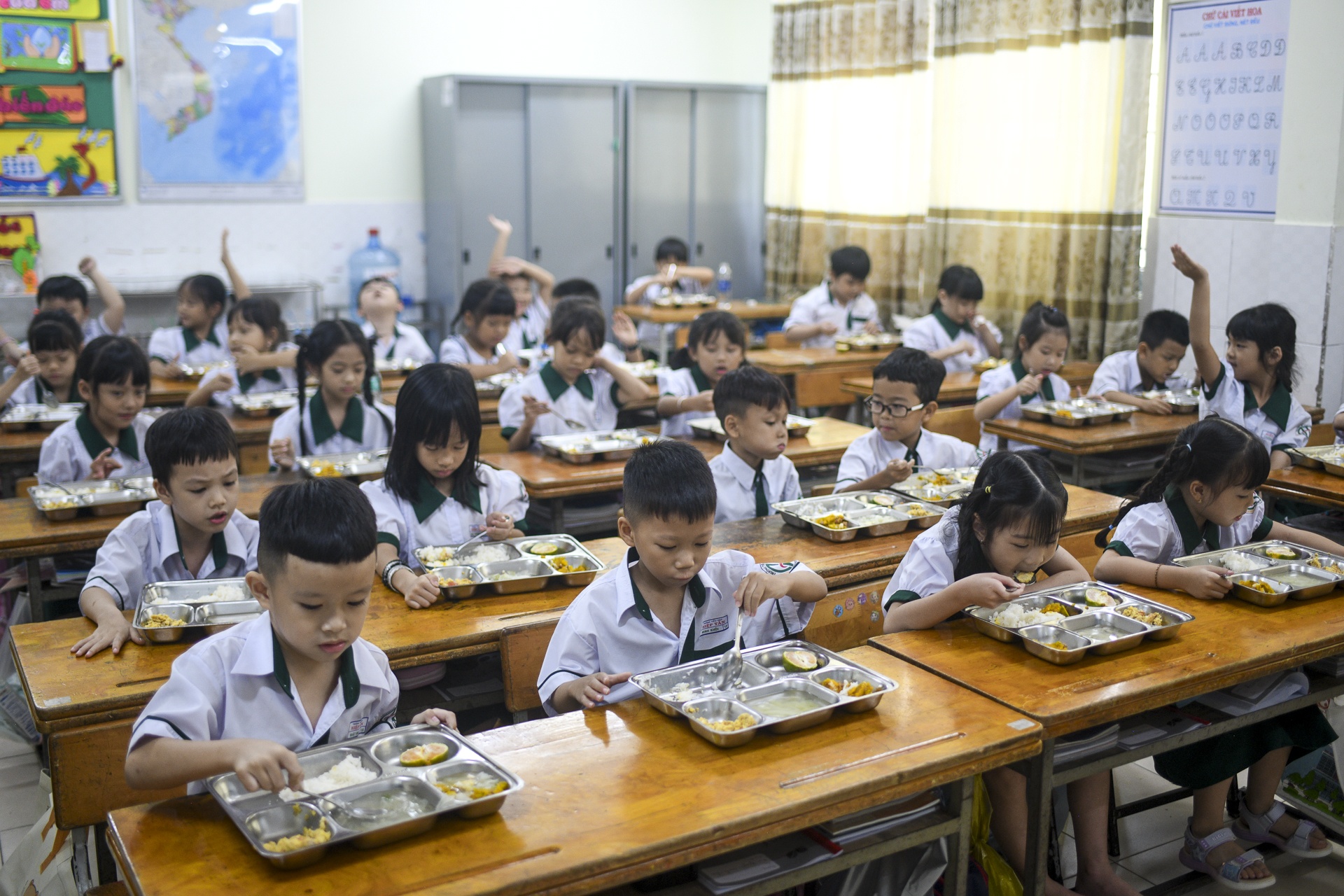 b&aacute;n tr&uacute; ảnh 8