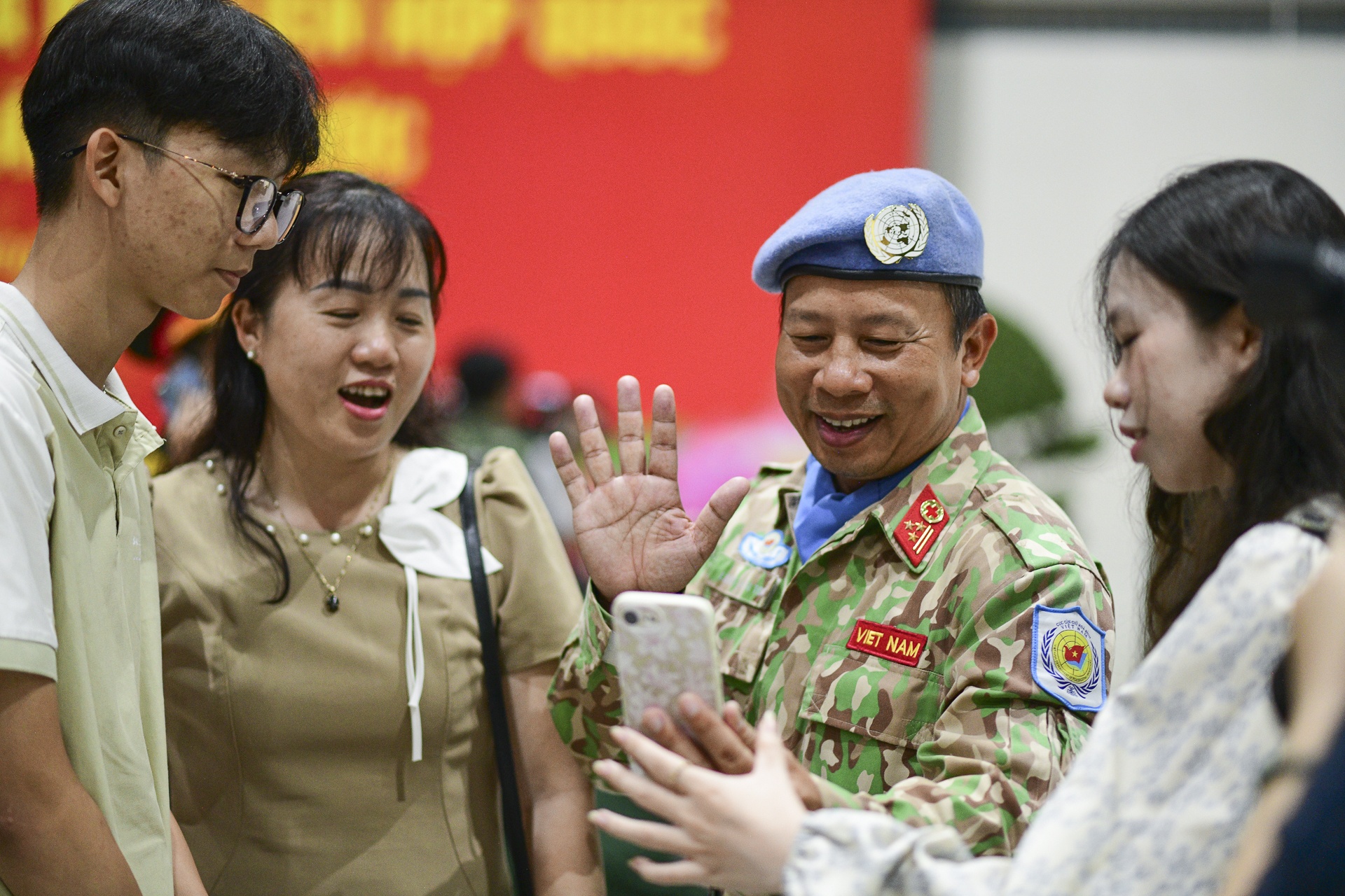 g&igrave;n giữ h&ograve;a b&igrave;nh  ảnh 7
