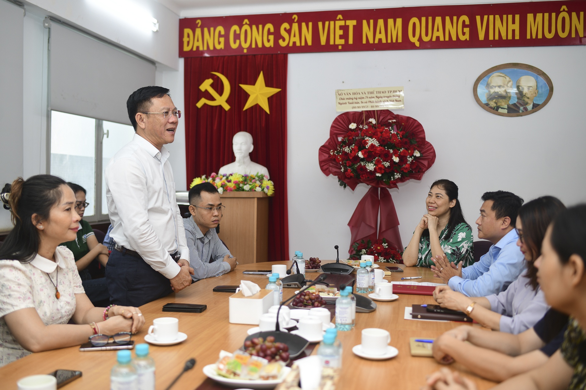 xuất bản ảnh 3