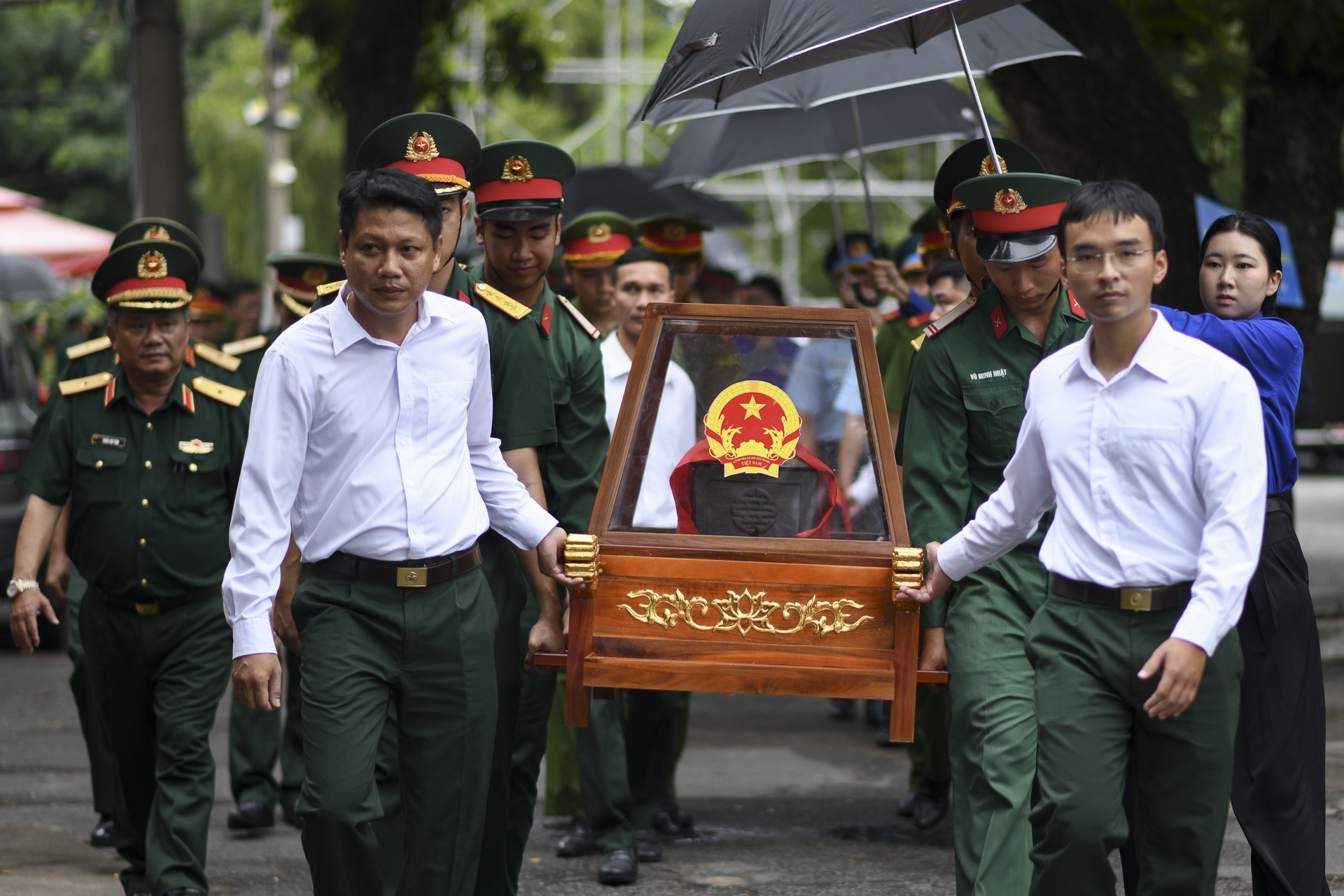l&ecirc; thị ri&ecirc;ng ảnh 1