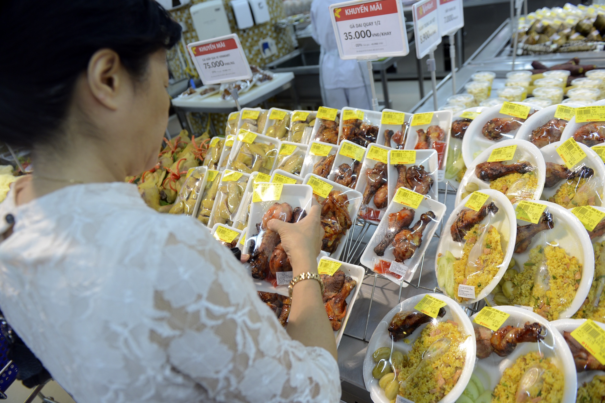 Doanh nghiep Nhat o Sai Gon keu kho vi thu tuc hinh anh