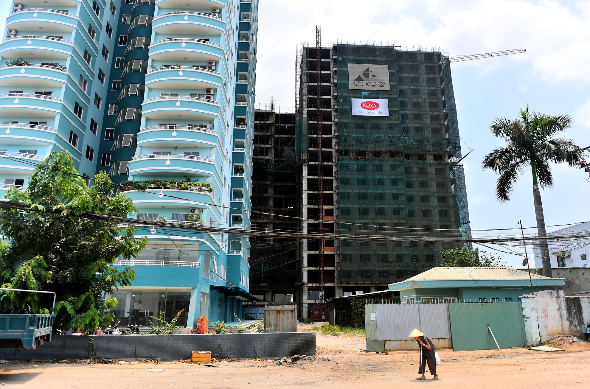 Doi nha tu du an 'dap chieu': Chi co nguoi mua chiu thiet hinh anh