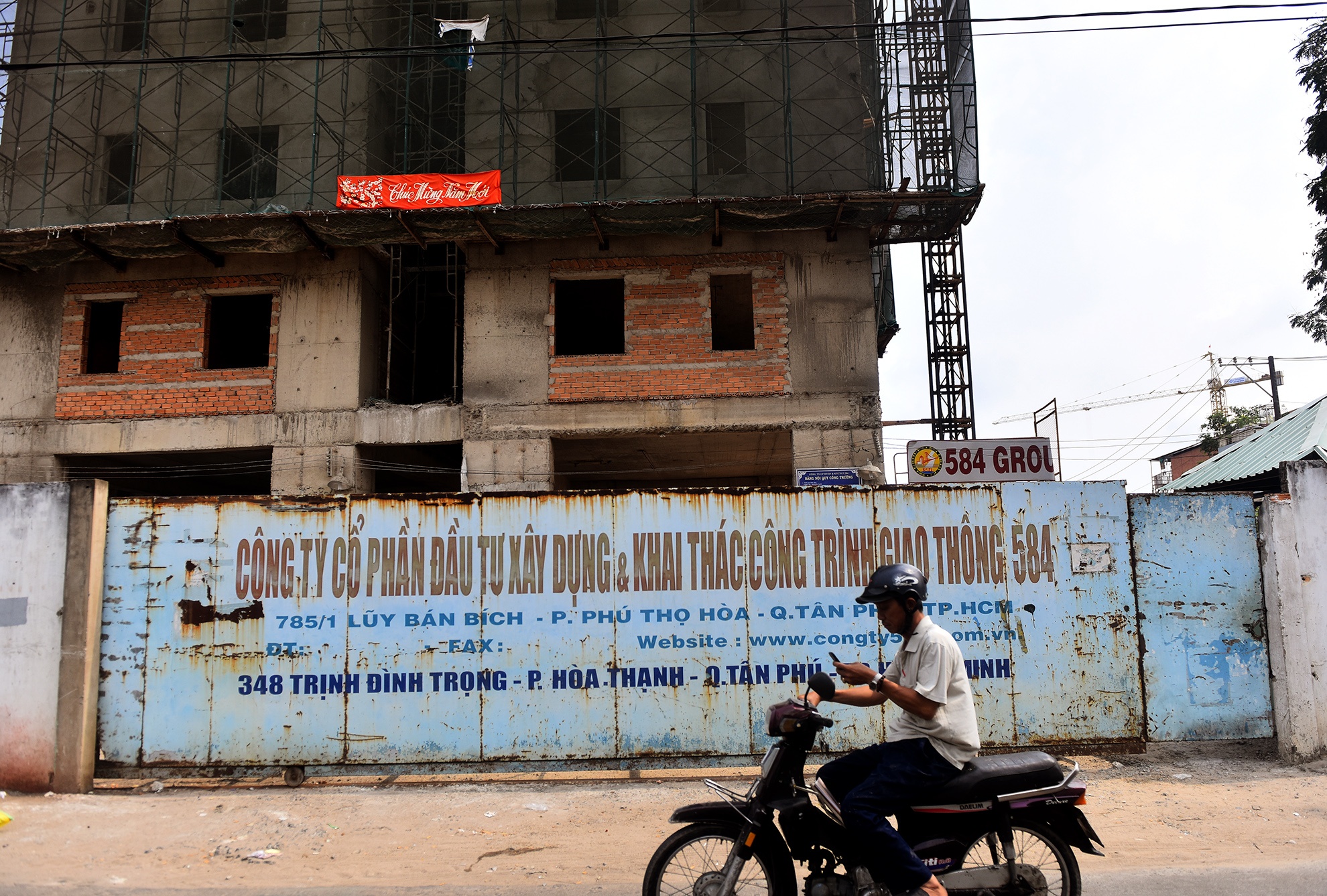 Du an chon tien cua dan anh 1