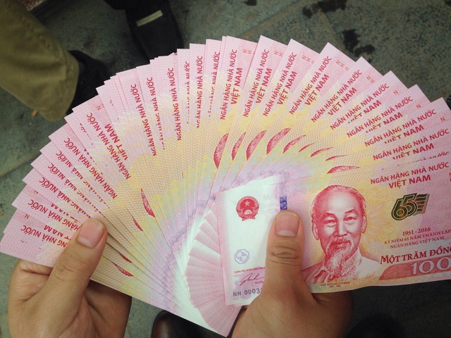 Ngung ban tien luu niem 100 dong o TP HCM tu 27/5 hinh anh