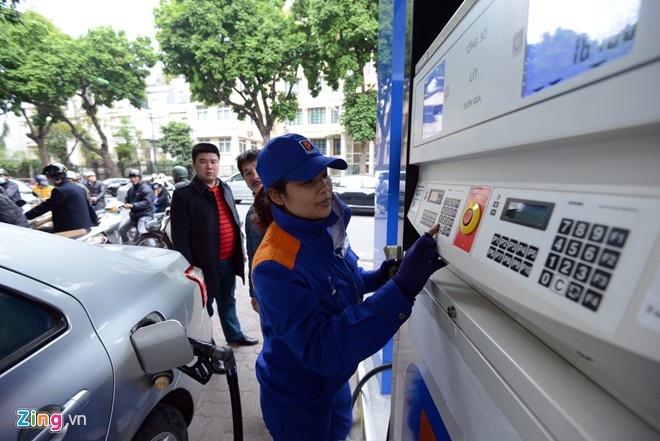 Xang co the tang 600 dong mot lit vao ngay mai hinh anh