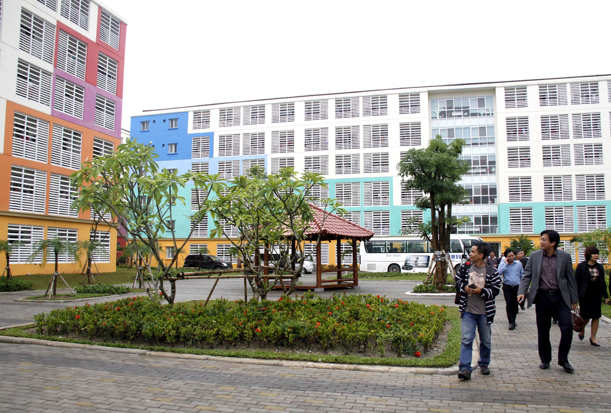 Neu lam nha 100 trieu, TP.HCM chi dap ung 1% nhu cau hinh anh