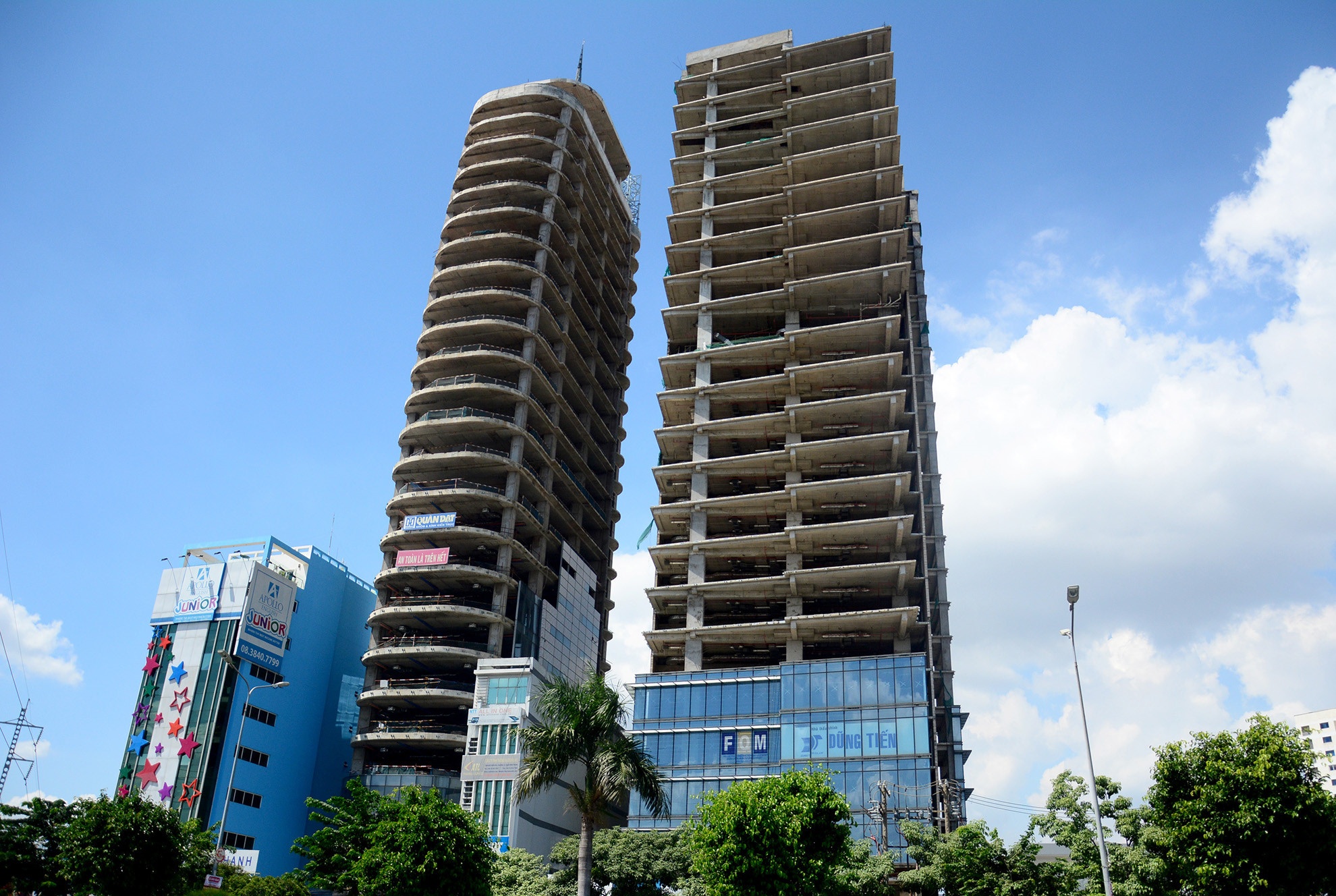 ngan hang siet no du an anh 2