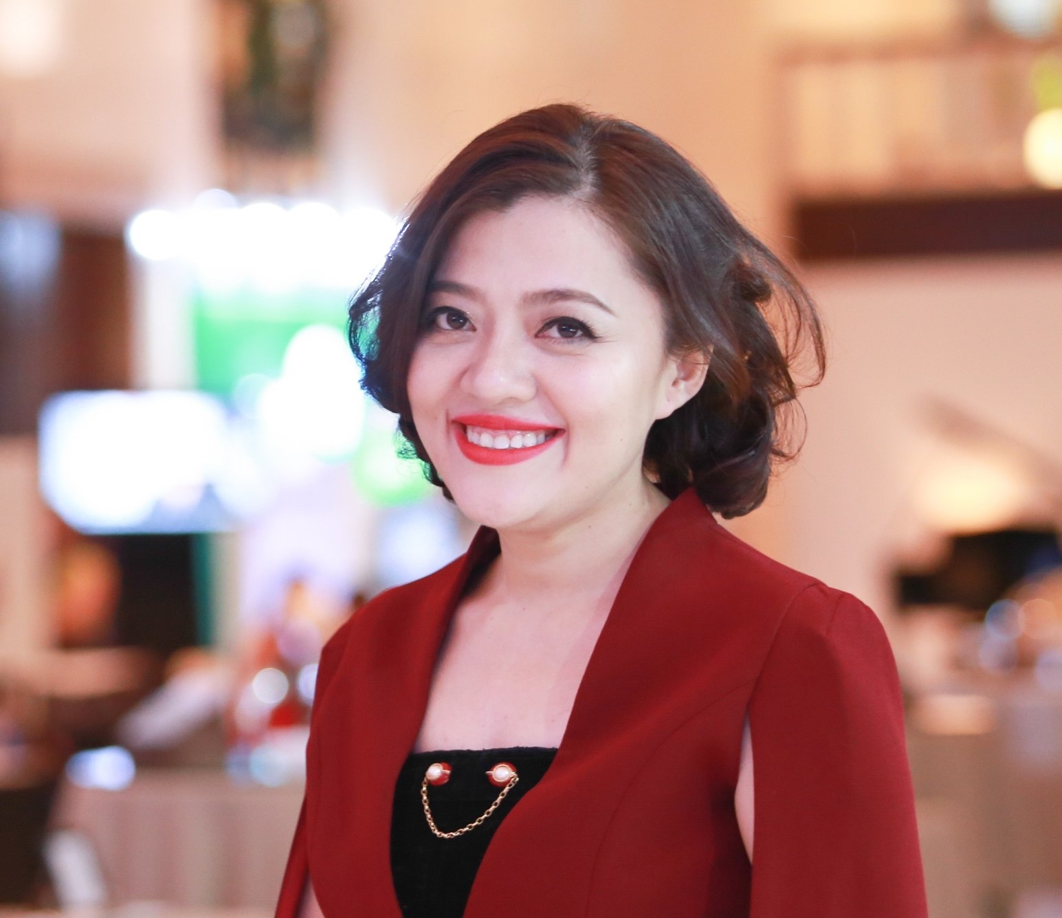 lanh dao nu tre anh 8