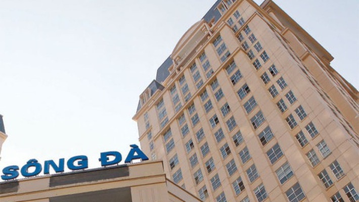 co phieu vuot moc 300.000 dong anh 3