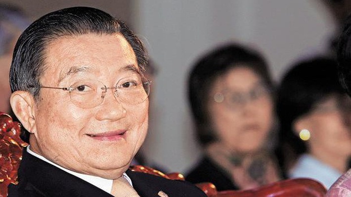 Sau 5 ty USD mua Sabeco, ty phu Thai chi 135 trieu USD mua Vinamilk hinh anh