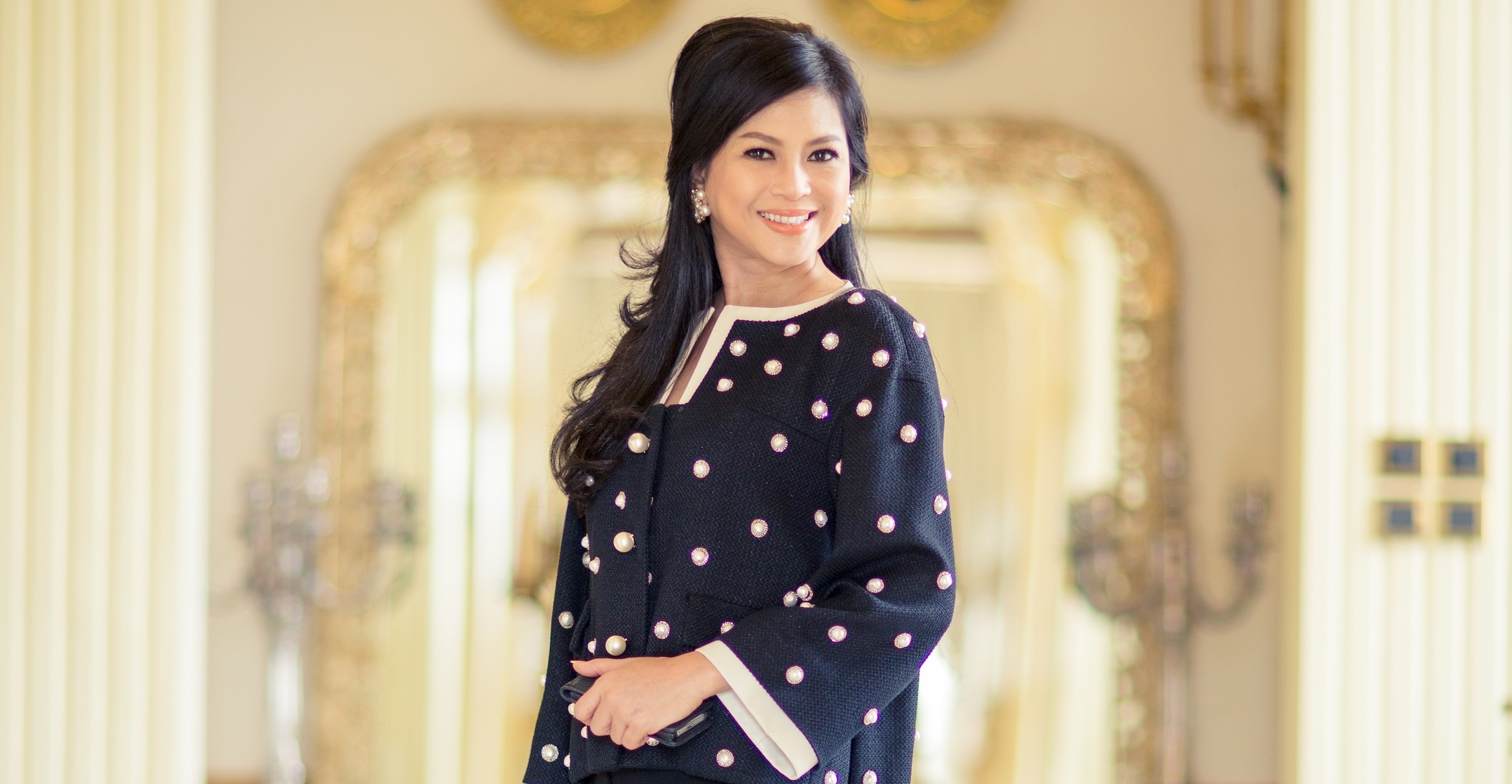 chan dung doanh nhan tuoi Tuat quyen luc anh 4