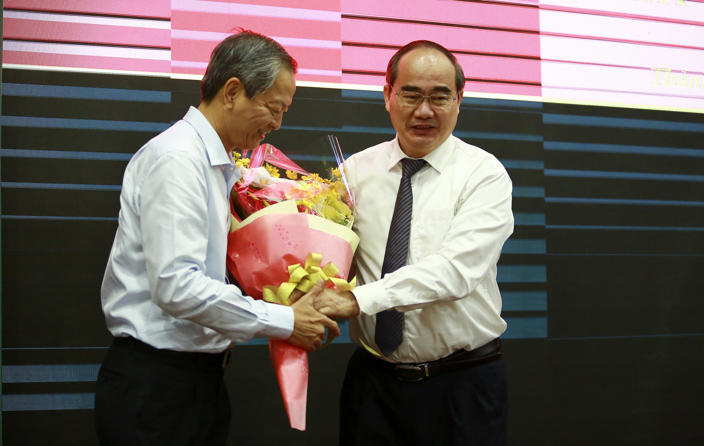 mien nhiem ong Le Van Khoa anh 1