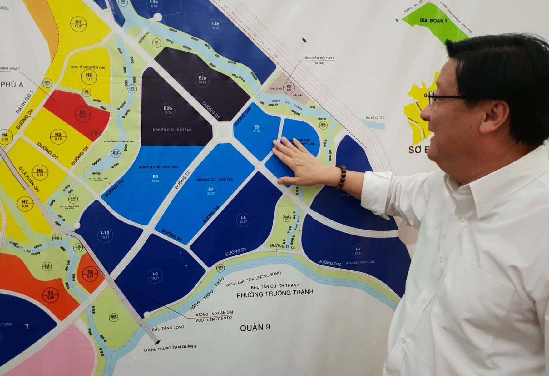 chay du an vao khu cong nghe cao anh 2