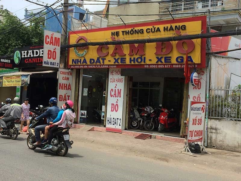 Xe xin, biet thu, cho cung… ru nhau ra tiem cam do mua World Cup hinh anh