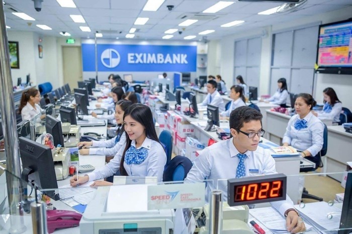 Eximbank khuyen cao khach hang sau vu mat 50 ty dong o Nghe An hinh anh