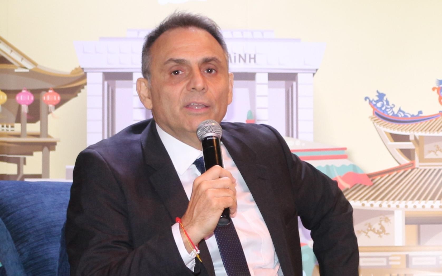 Ty phu Thai tuyen bo rot them 500 trieu USD vao ban le Viet Nam hinh anh