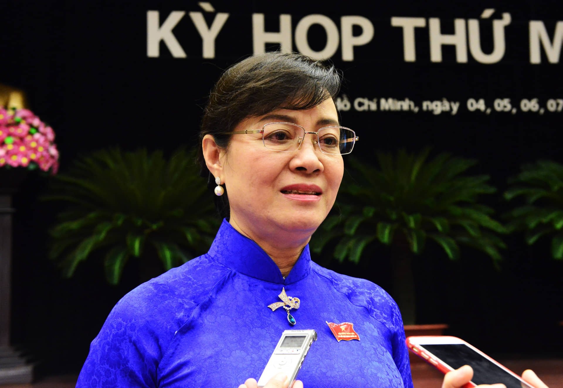 Ba Nguyen Thi Quyet Tam: 'The vi tri toi la nguoi tre, tham vong hon' hinh anh