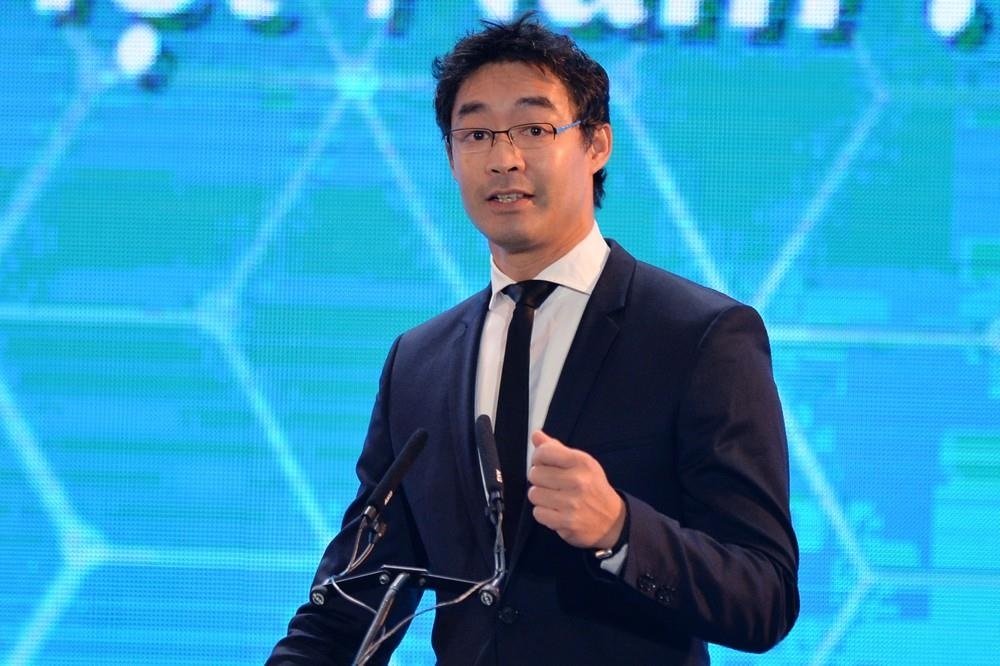 Cuu Pho thu tuong Duc Philipp Roesler ve VN lam viec cho quy dau tu hinh anh