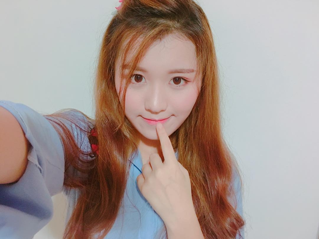 hot girl,  Mai Tay,  Tuong San,  thi dai hoc,  10X thi dai hoc anh 6