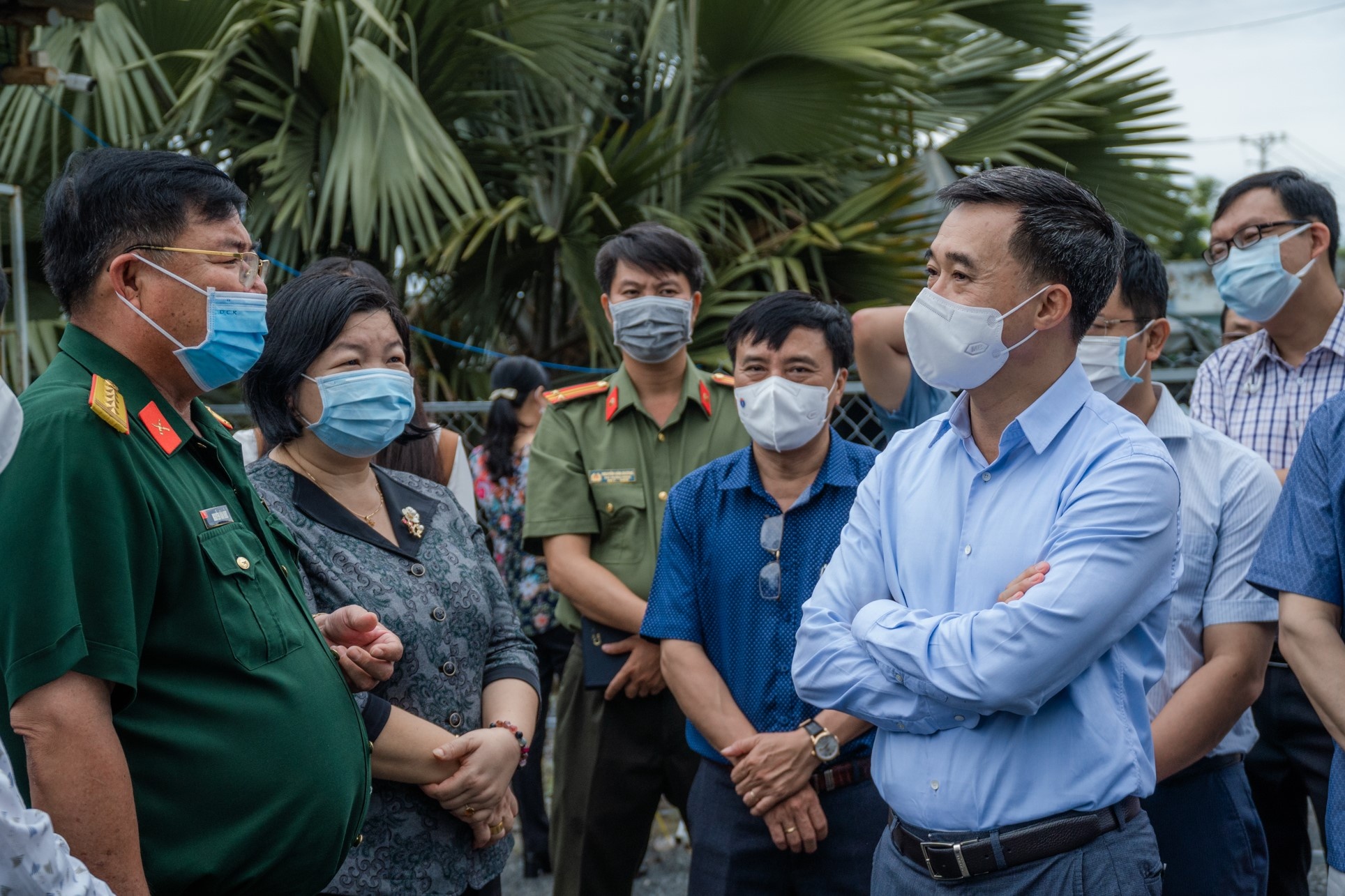 'Can xu ly kip thoi nhung truong hop nhap canh trai phep' hinh anh