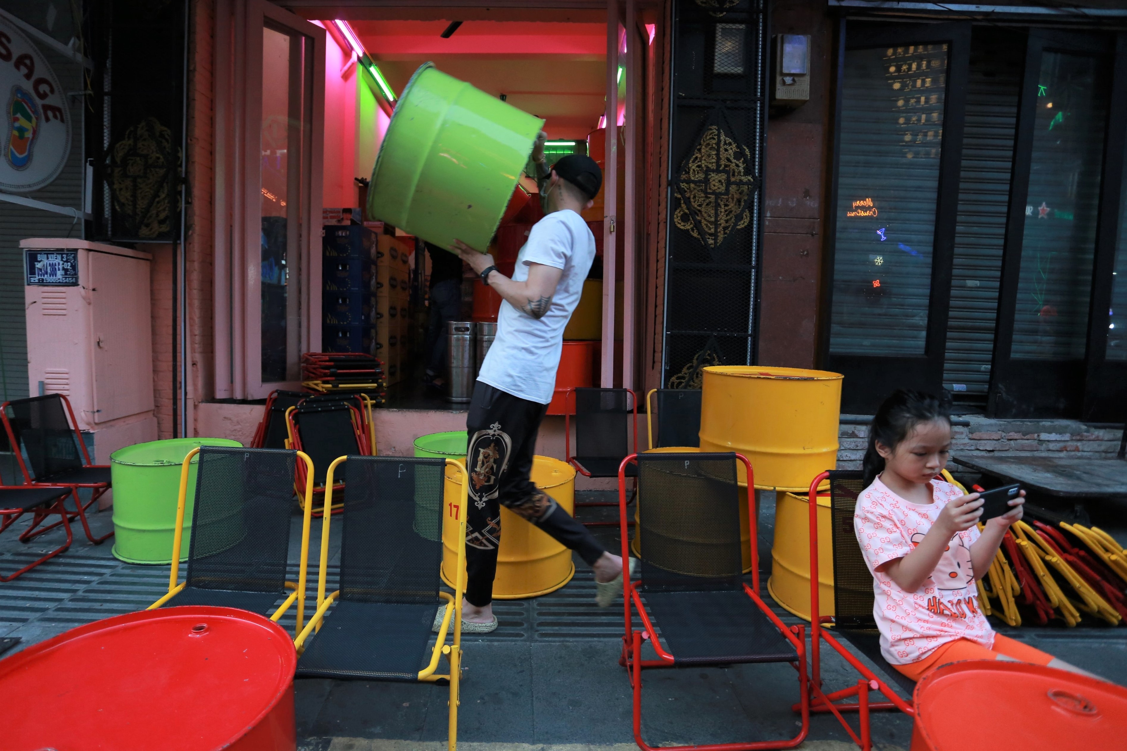 Tieu thuong pho Bui Vien: 'Tuy buon nhung toi ung ho' hinh anh