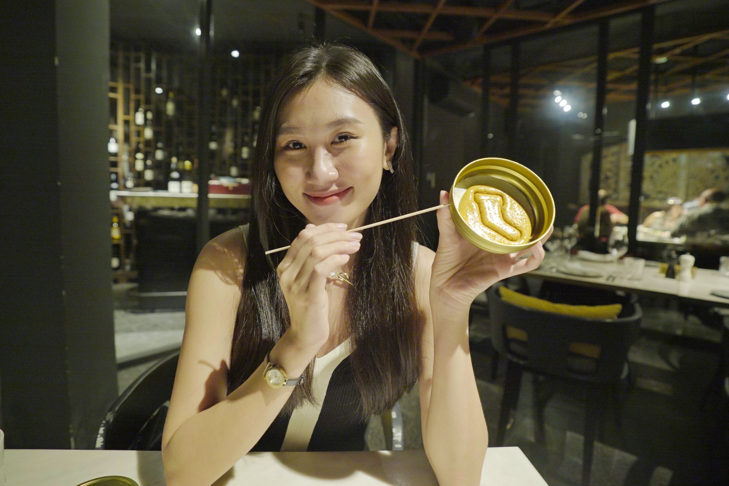 Nha hang o TP.HCM dua tro choi trong ‘Squid Game’ vao menu Halloween hinh anh