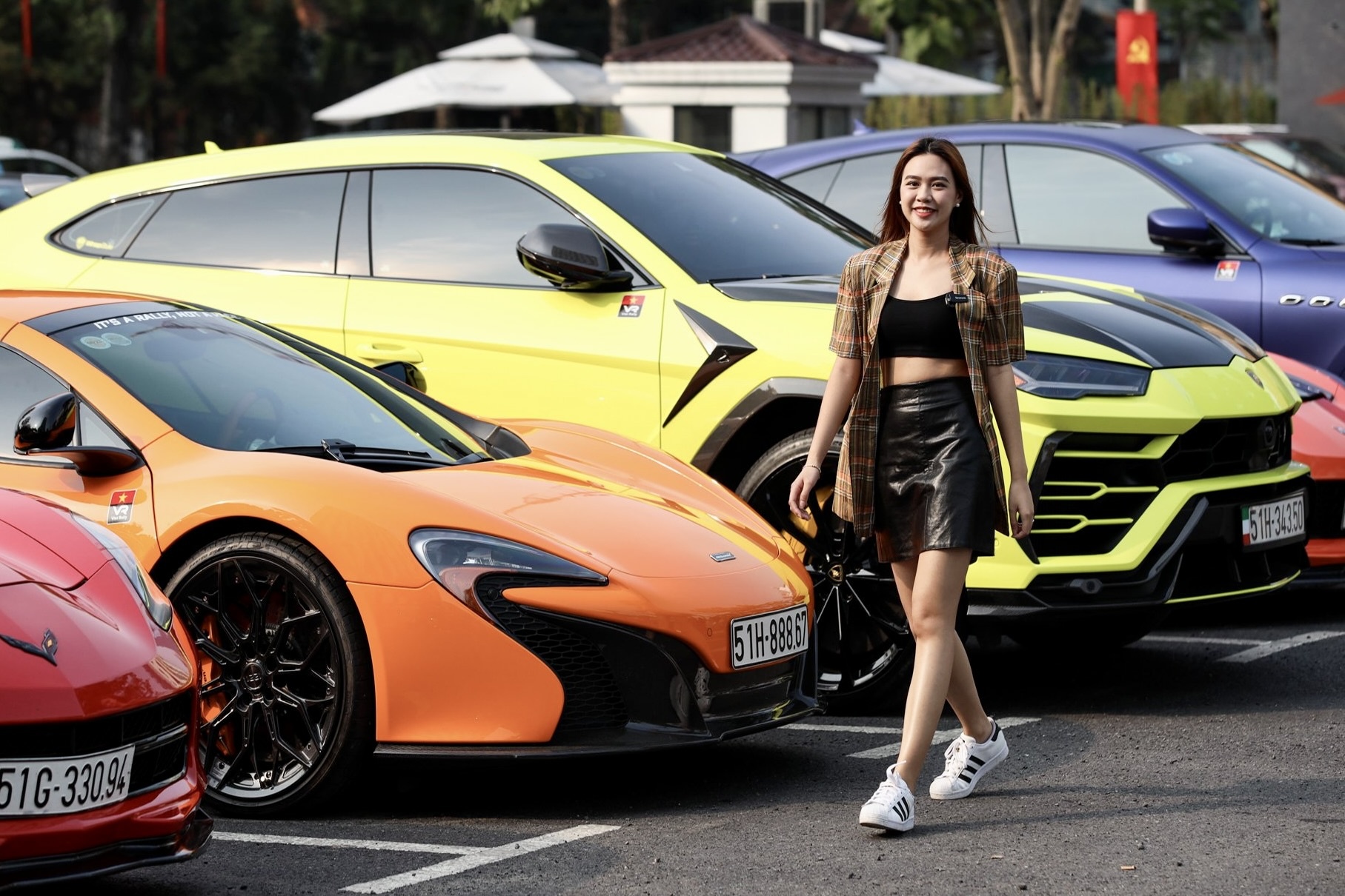 Hang chuc xe hop tien ty gop mat tai hanh trinh sieu xe hinh anh