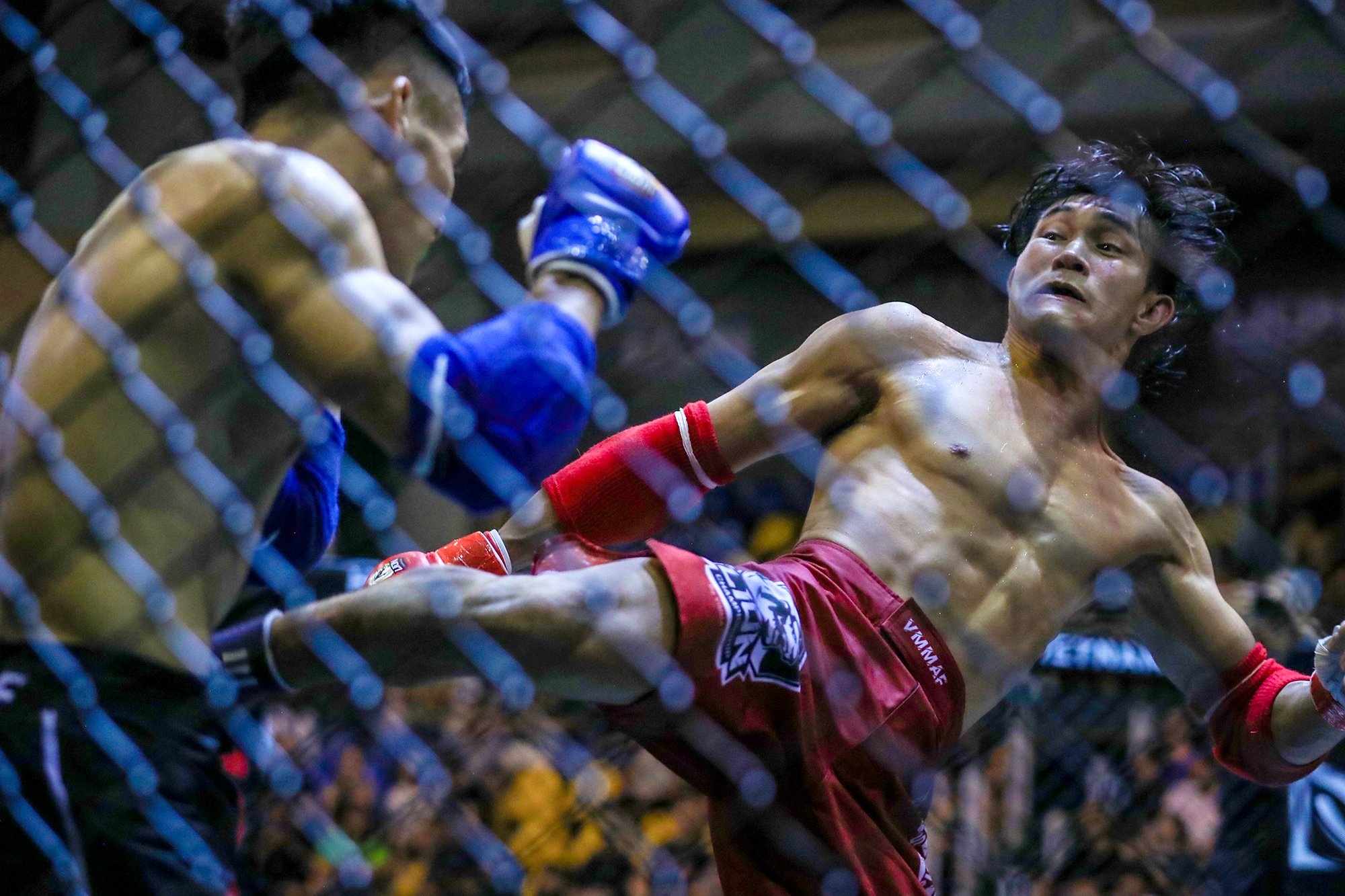 Nguyen Tran Duy Nhat chuyen bai thanh thang tai Lion Championship hinh anh