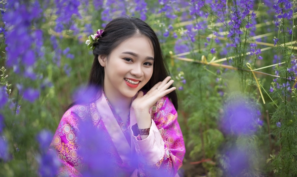 co gai hoa loa ken anh 5